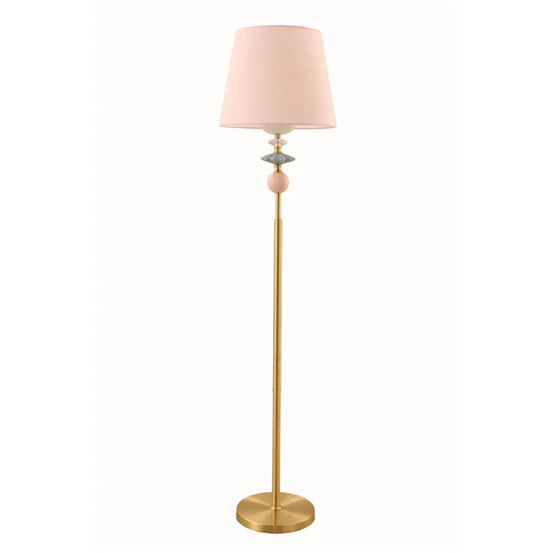Waarom kiezen voor de Sandy Gold Drum Shade porseleinen vloerlamp voor uw ruimte?