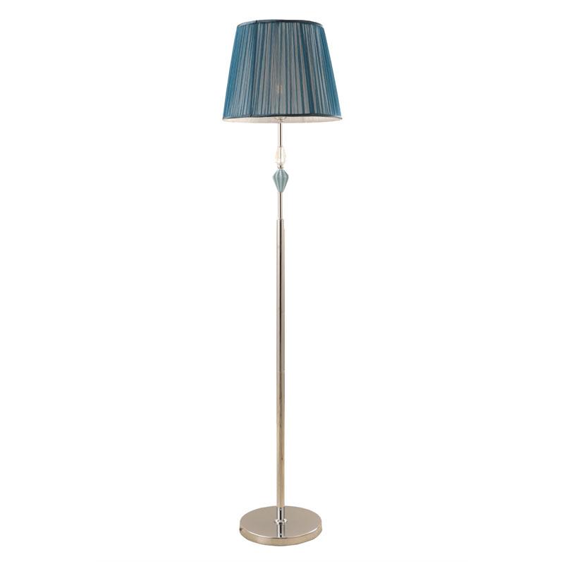 Staande vloerlamp van geplooide stof
